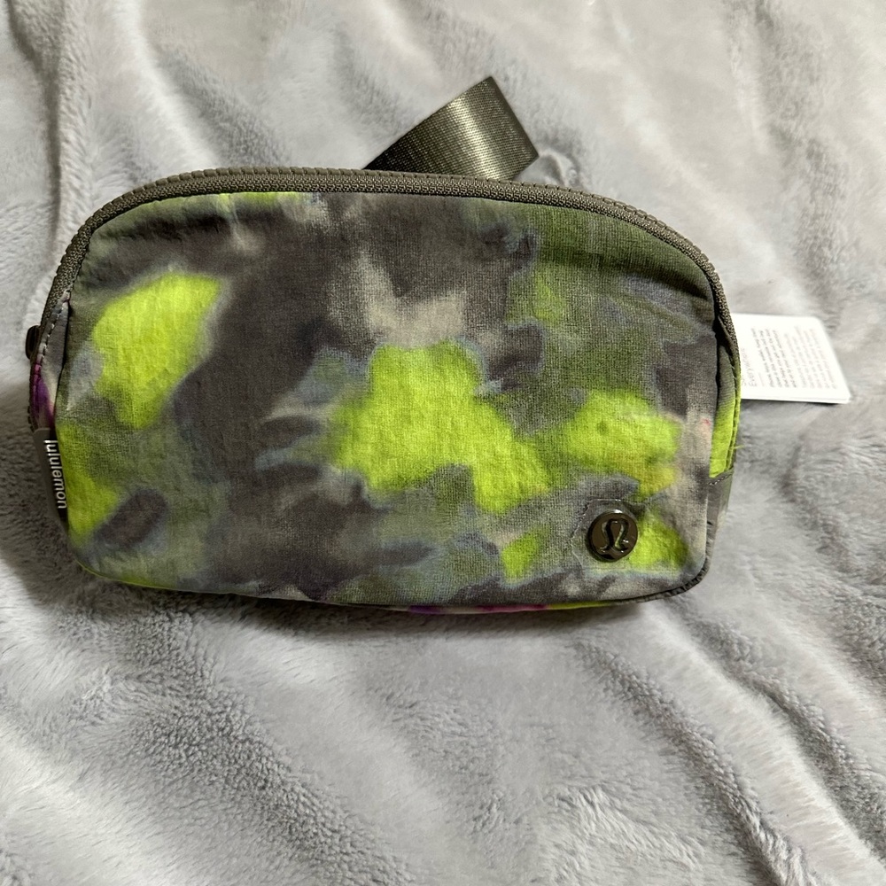 NWT Lululemon 1L Tie Dye Everywhere Belt Bag